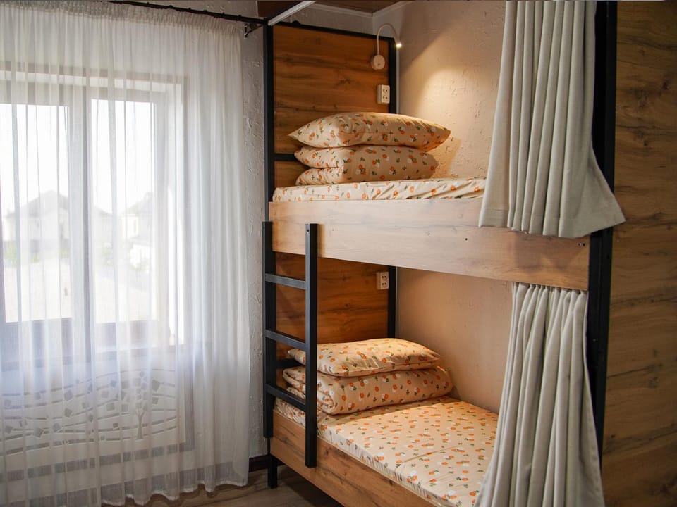 Bed, bunk bed