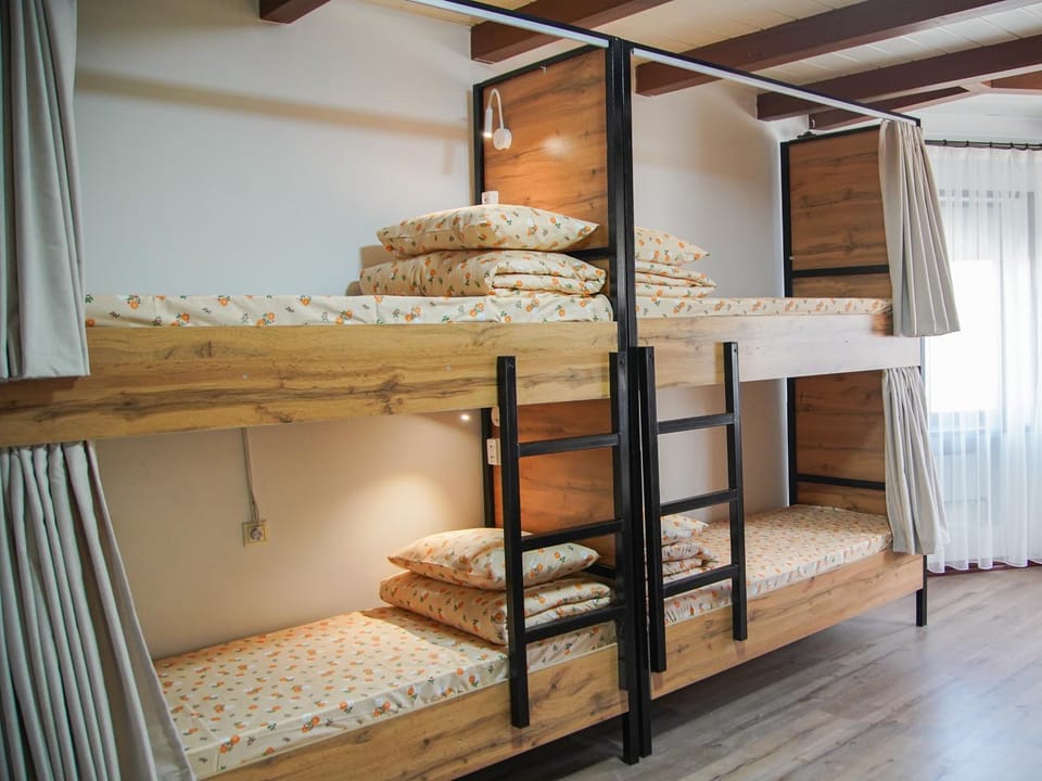 bunk bed