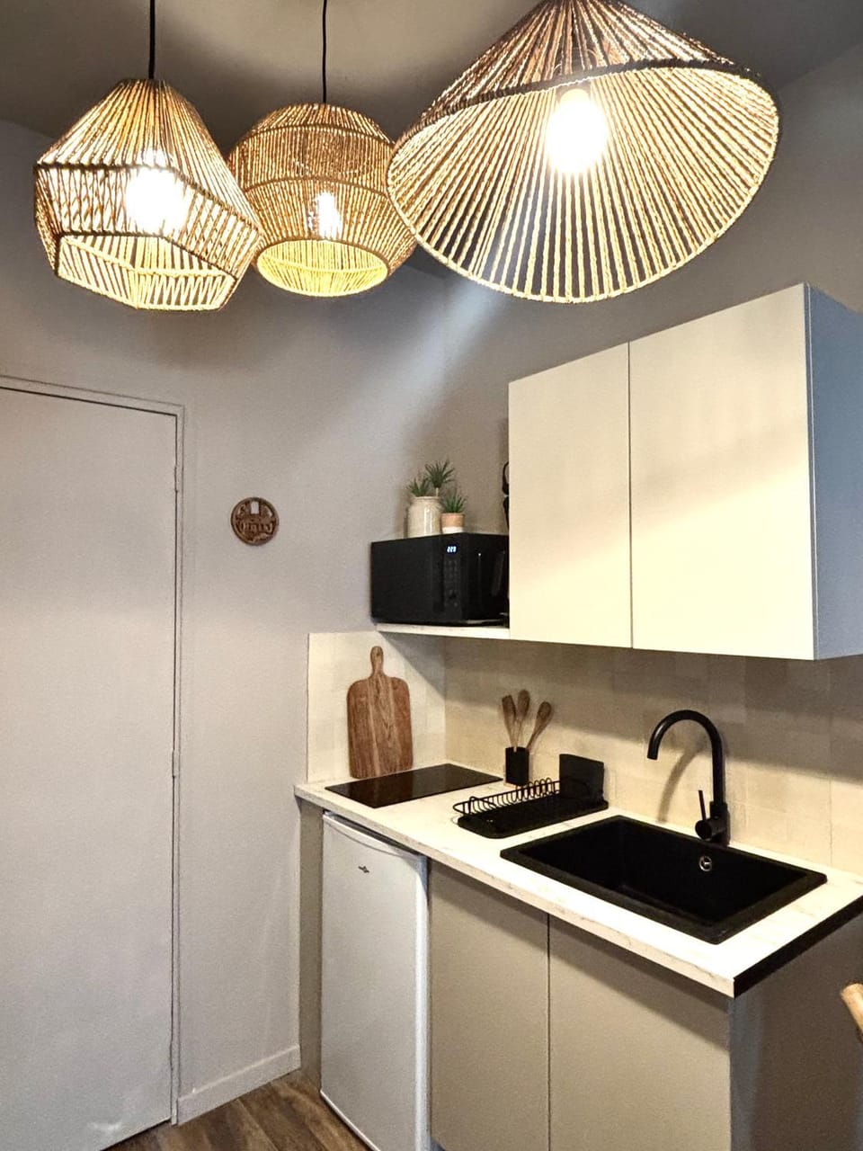Kitchen or kitchenette, stove