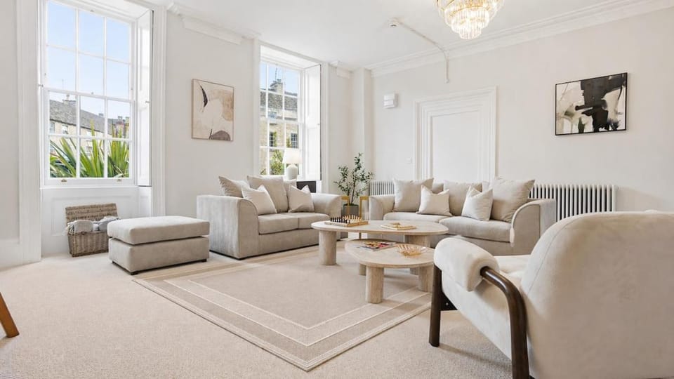 The Residence - Grand 3 Bed apartment, Garden, Parking Apartment in Tetbury