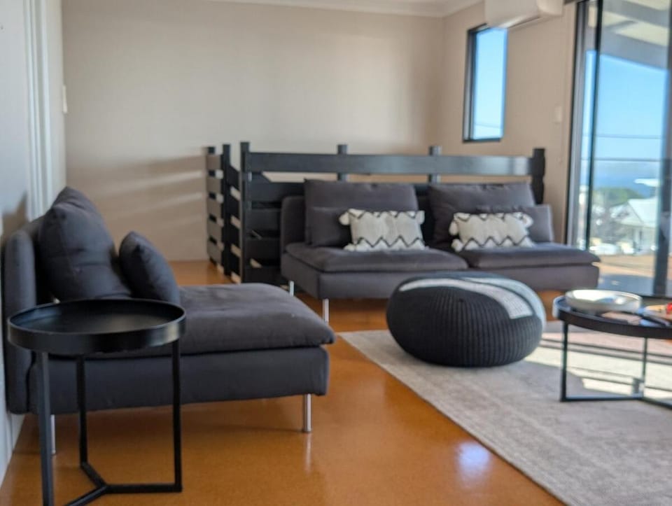 Simply the Best View in Central Albany Villa Villa in Albany