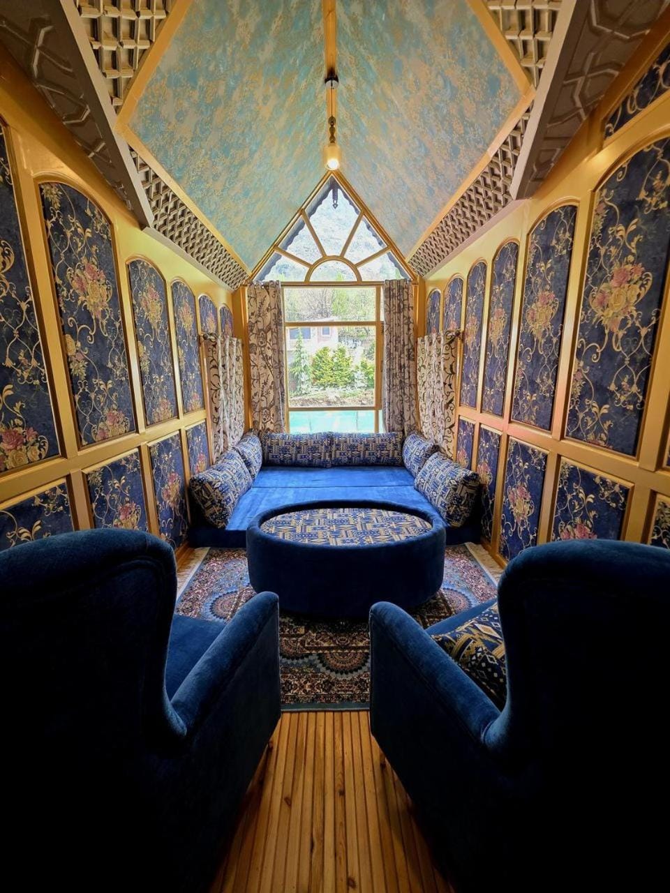 Seating area