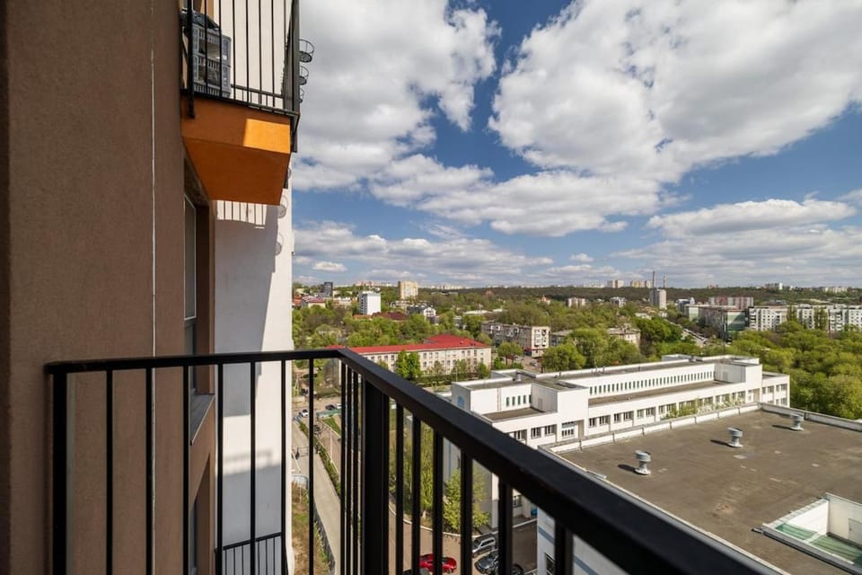 Elegant Apartment with Stunning View Apartment in Chișinău