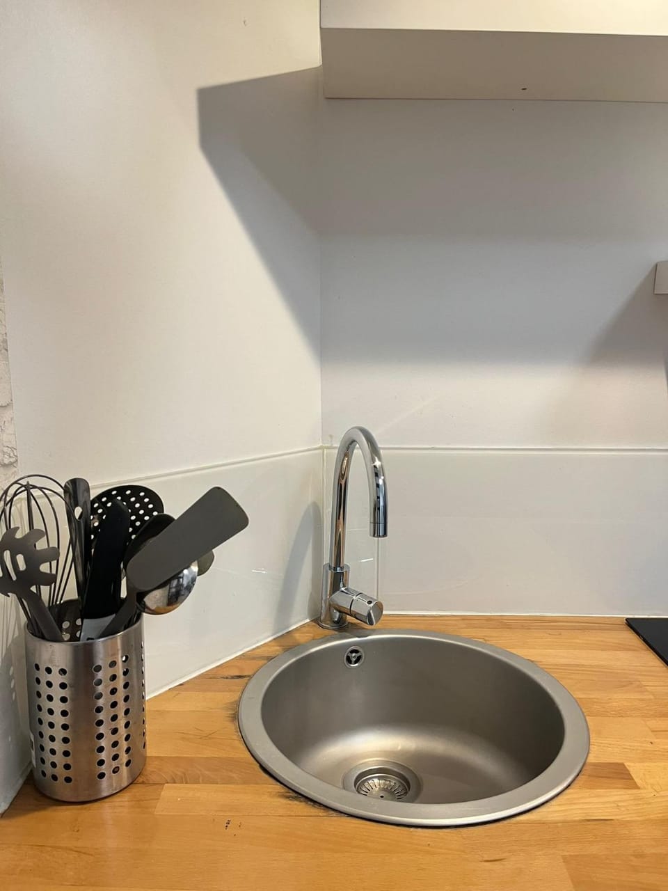 Studio spacieux avec mezzanine - Canal St Martin Apartment in Paris