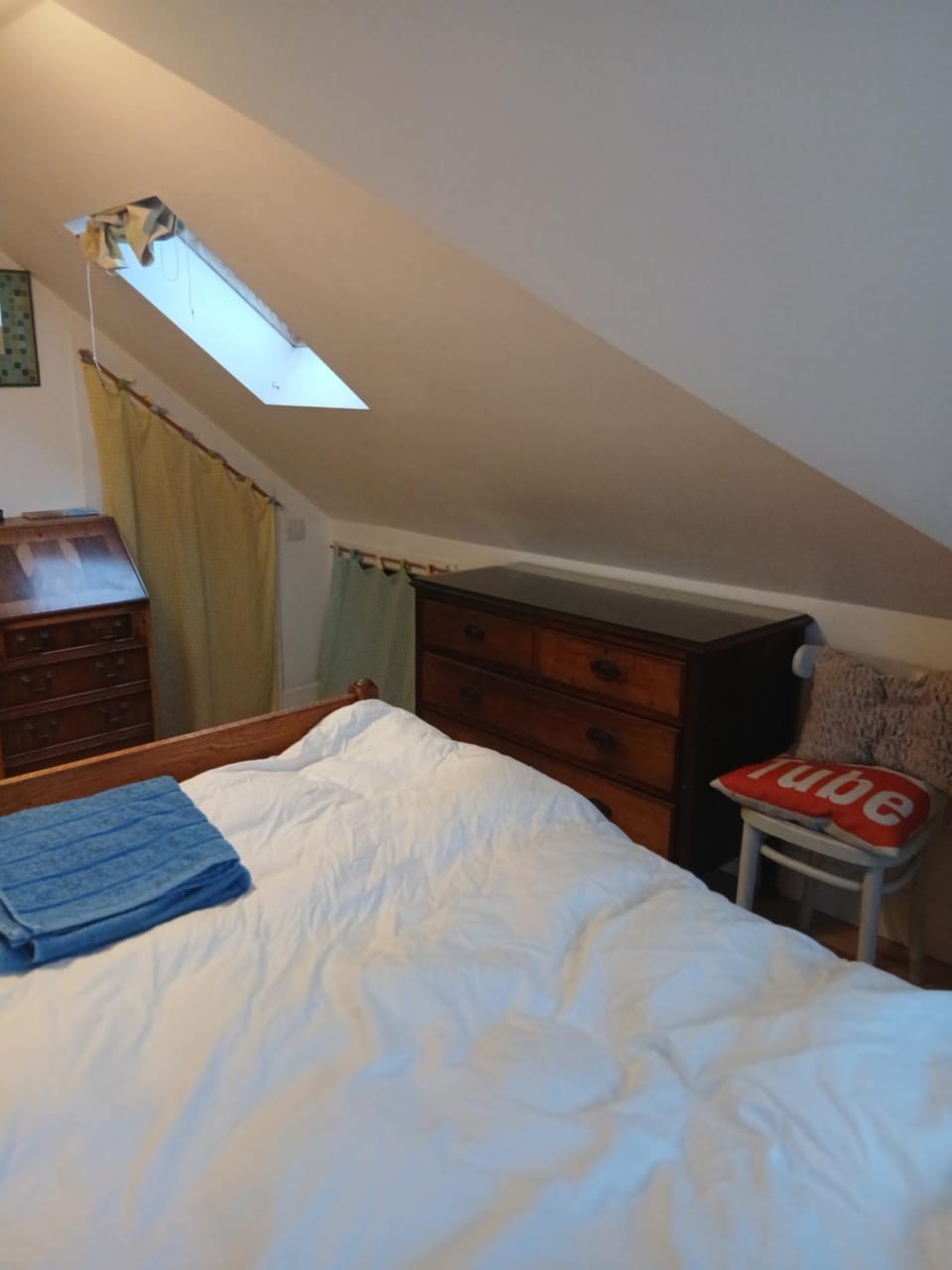Spacious, pretty double room with ensuite near sea Bed and Breakfast in Bournemouth