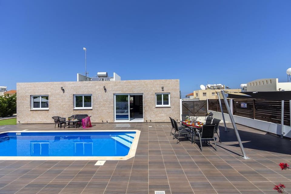 Protaras Villa Hollywood House in Protaras