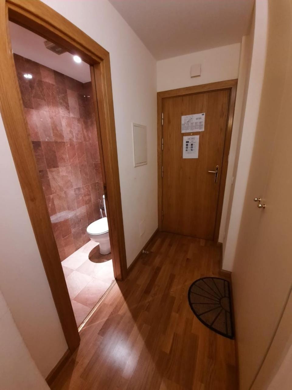 Toilet, Lobby or reception
