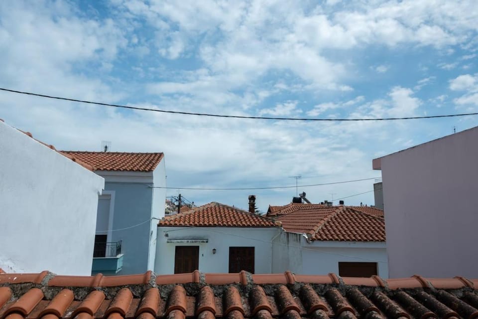 Property building, Day, Location