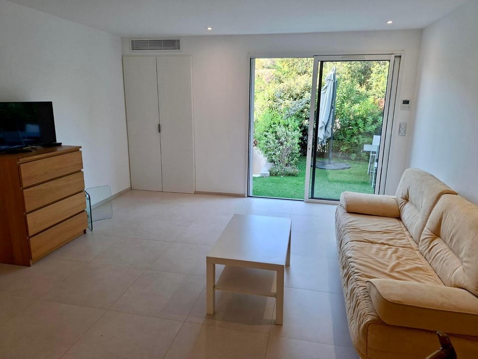 T2 Neuf Bord de mer Cavalaire Apartment in Cavalaire-sur-Mer
