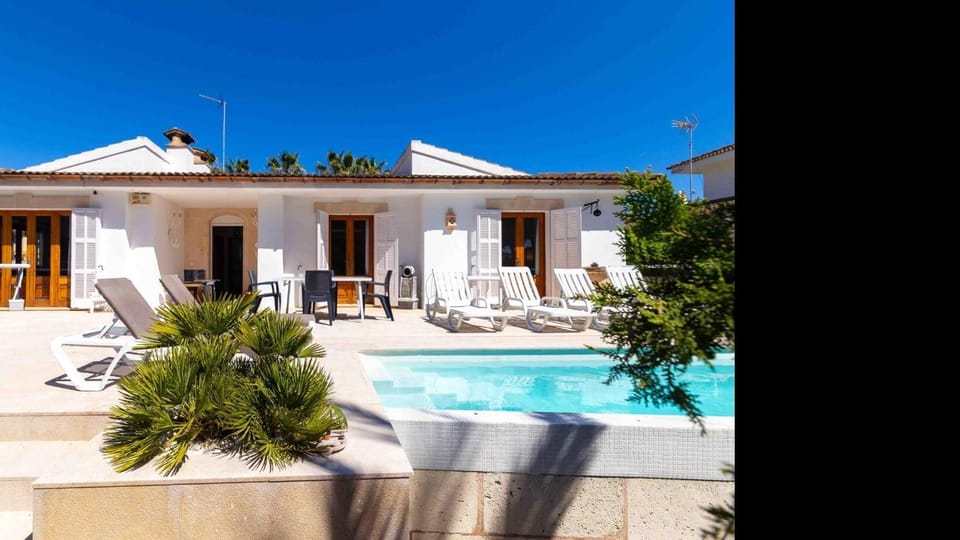 Can Villalonga House in Can Picafort
