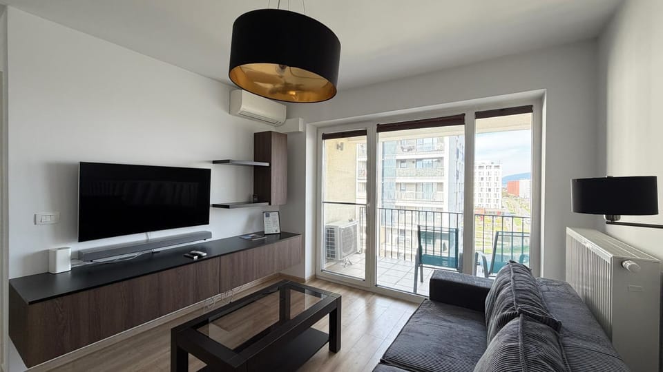 Communal lounge/ TV room, TV and multimedia