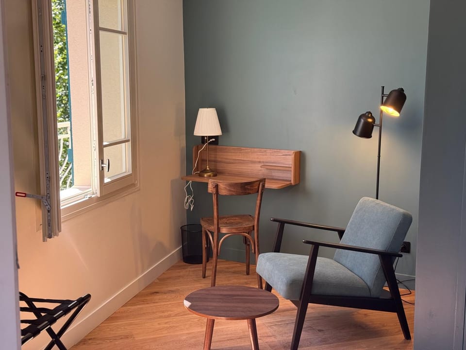 Seating area