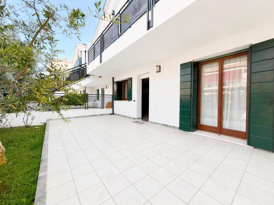 Patio, Garden