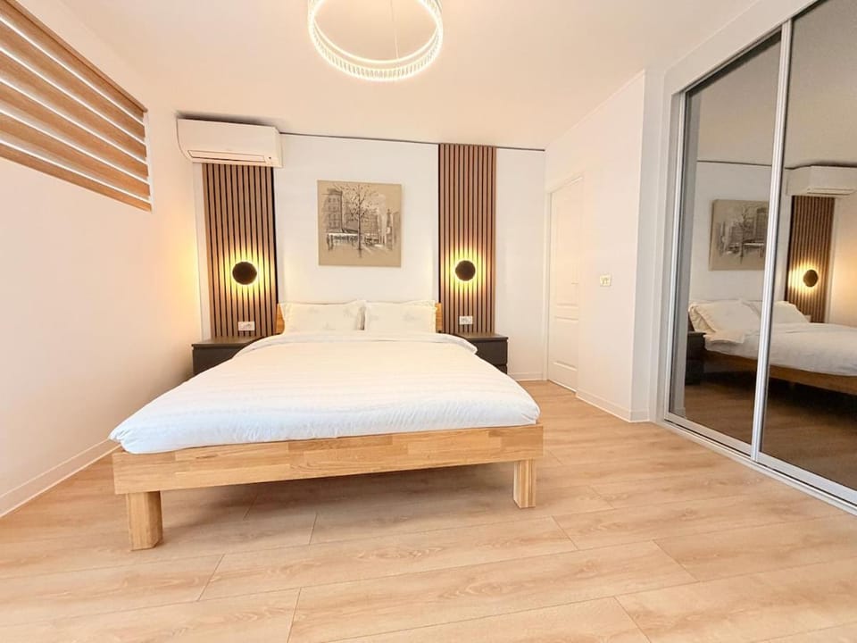 Sia's Studio Apartment in Romania