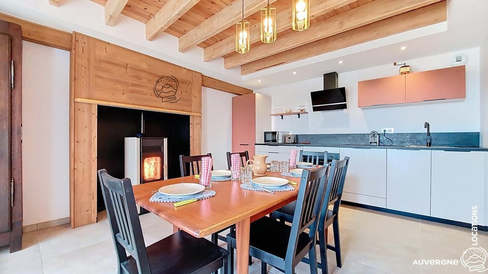 Aux Marches du Château House in Auvergne-Rhône-Alpes