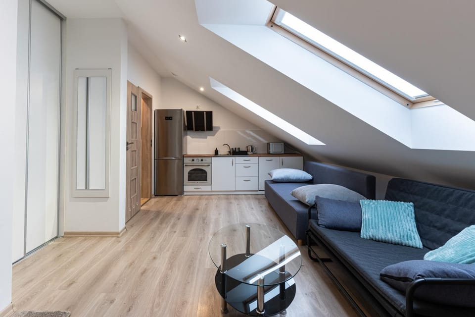 TV and multimedia, Kitchen or kitchenette, Living room, Seating area