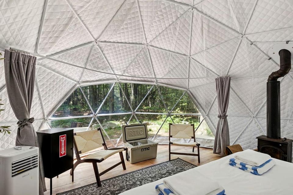 Cozy Mountain Dome Escape Near Beautiful Lakes and Nature in Lincoln, Maine House in Lincoln