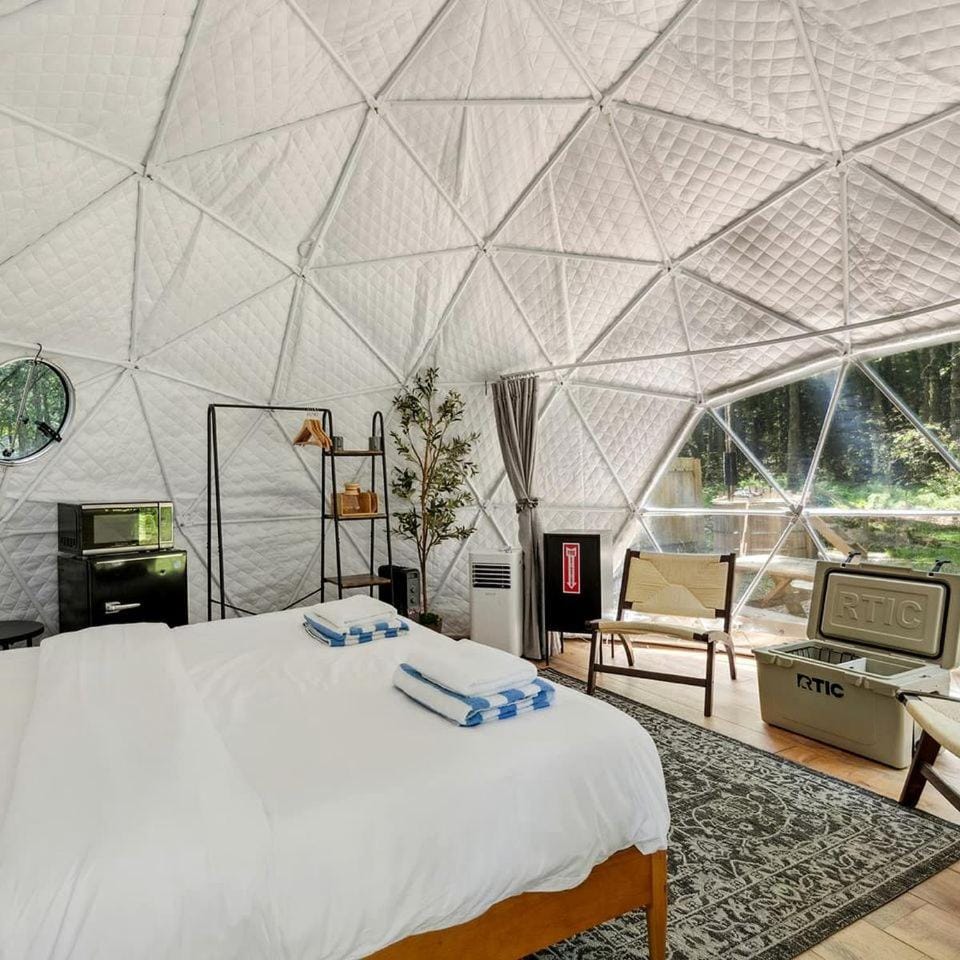 Cozy Mountain Dome Escape Near Beautiful Lakes and Nature in Lincoln, Maine House in Lincoln