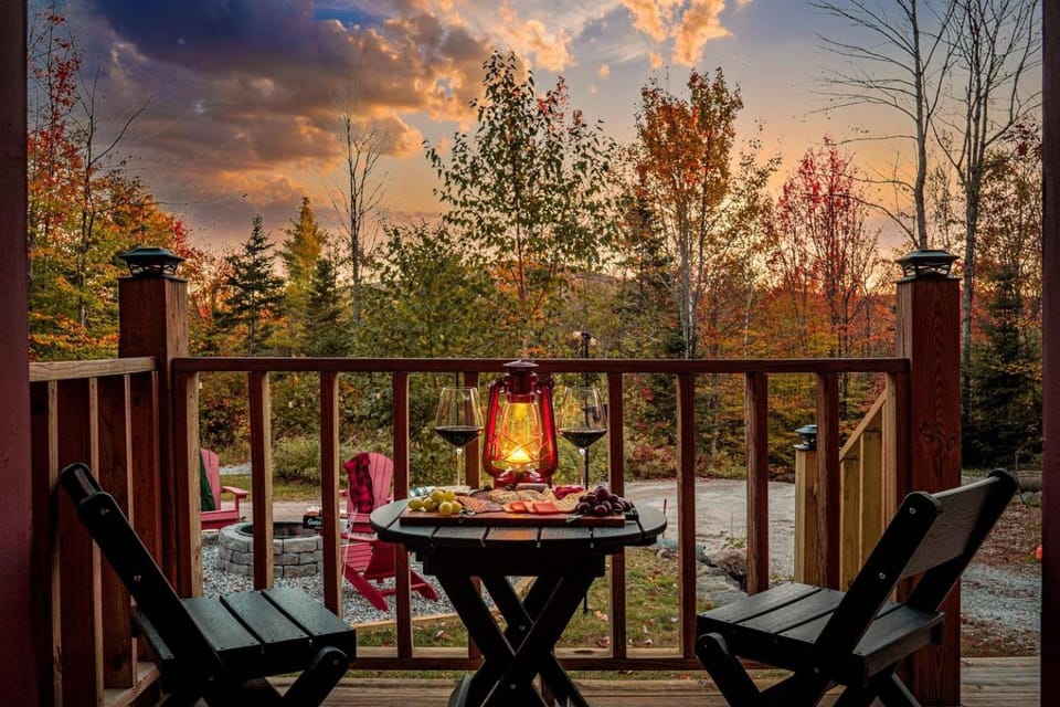 Cozy Woodland Cabin Retreat – Peaceful Escape in Nature in Bethel, Maine Cabin in Bethel