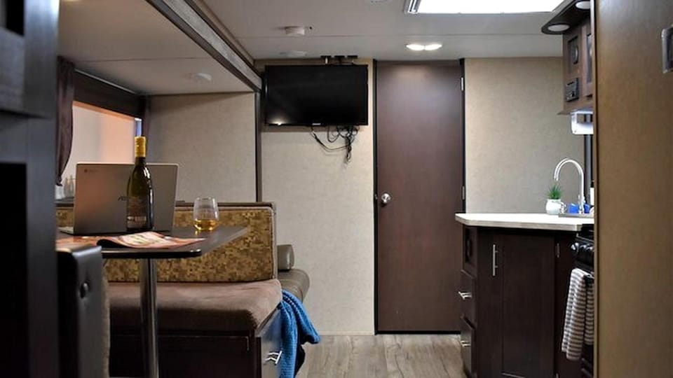 Cozy RV Suite with Private Deck & Firepit Near Williams, Arizona House in Williams