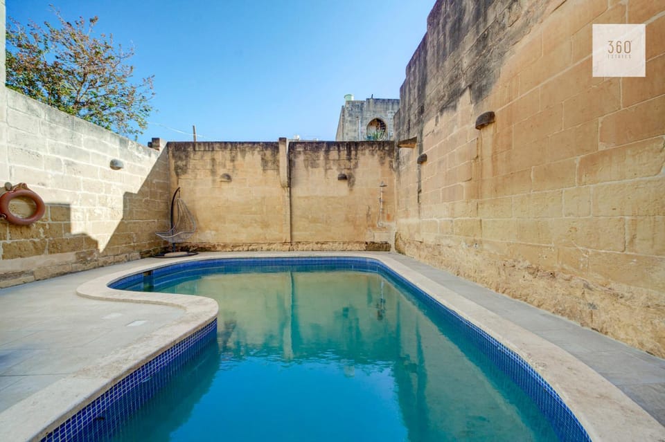 Day, Pool view, Swimming pool