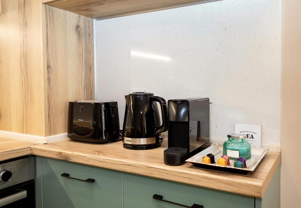 Coffee/tea facilities, Kitchen or kitchenette, toaster