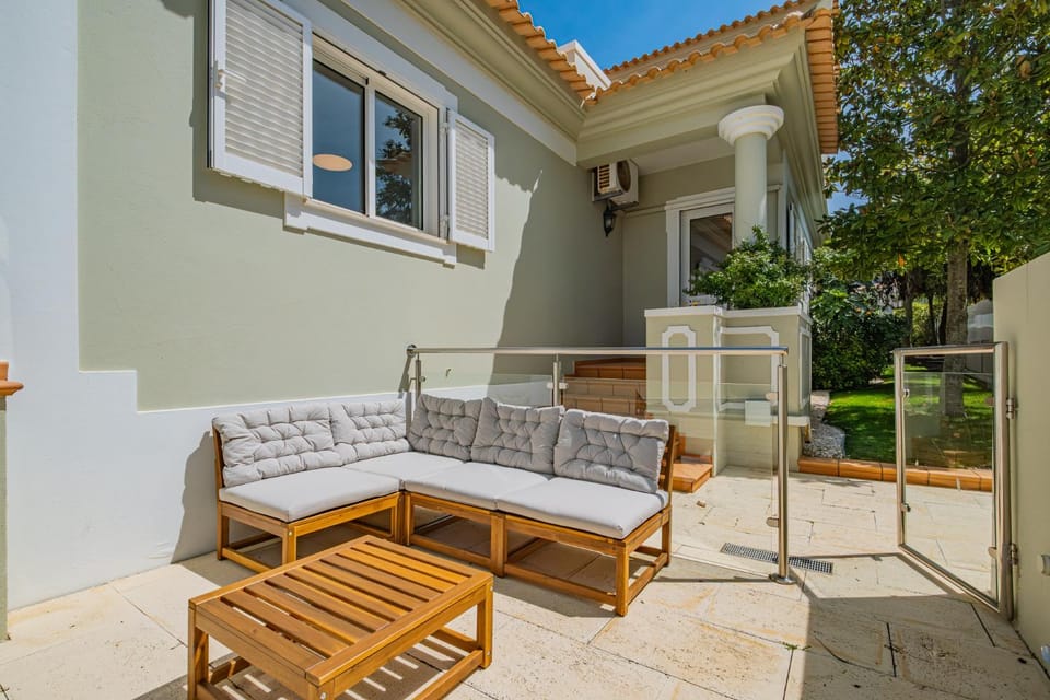 Patio, View (from property/room), Balcony/Terrace, Seating area