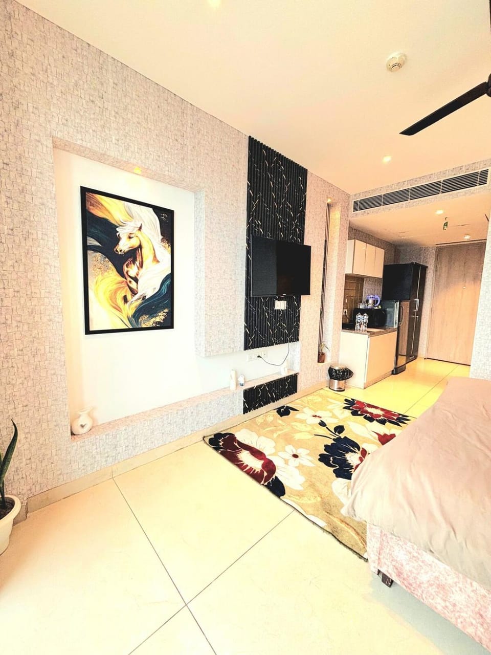 Couple Friendly High Rise With Rooftop Pool Apartment in Gurugram