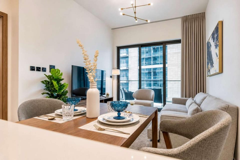 1BR Apartment in Bingatti Canal Apartment in Dubai