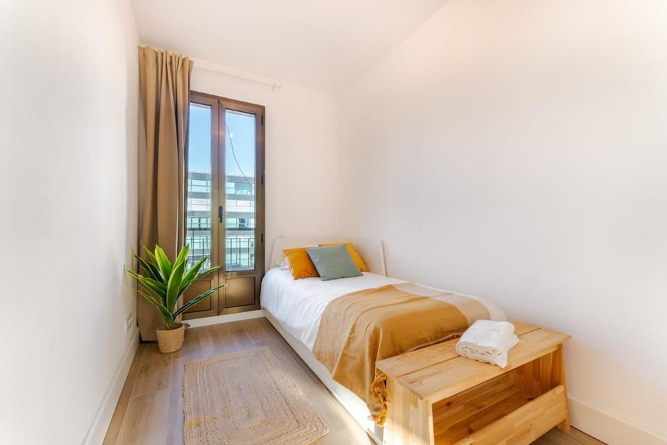 Penthouse with Terrace & Sea Views - City Center - AC Apartment in Tarragona