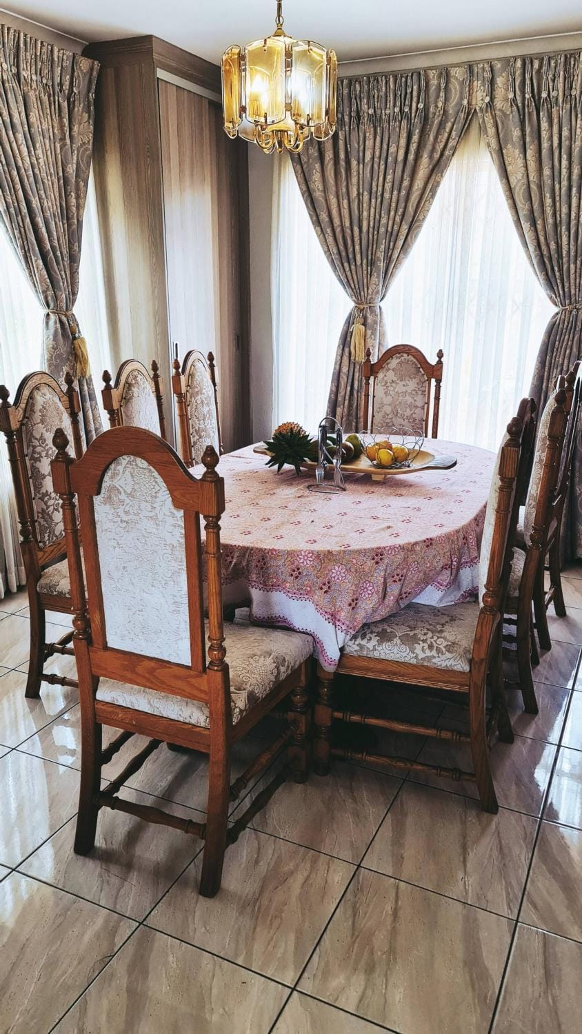 Decorative detail, Dining area