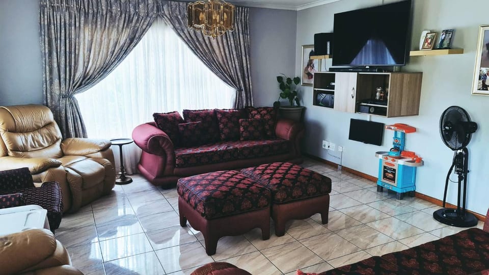 Living room, Decorative detail