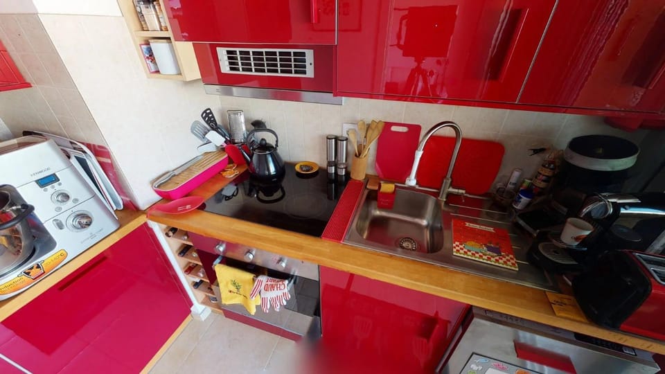 48M - Grand studio avec alcôve et terrasse Apartment in Menton