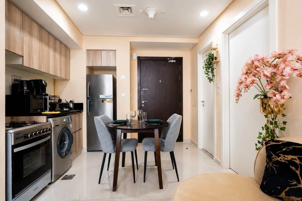 1 BR in Golf Vita at Damac Hills by PK Holidays Apartment in Dubai