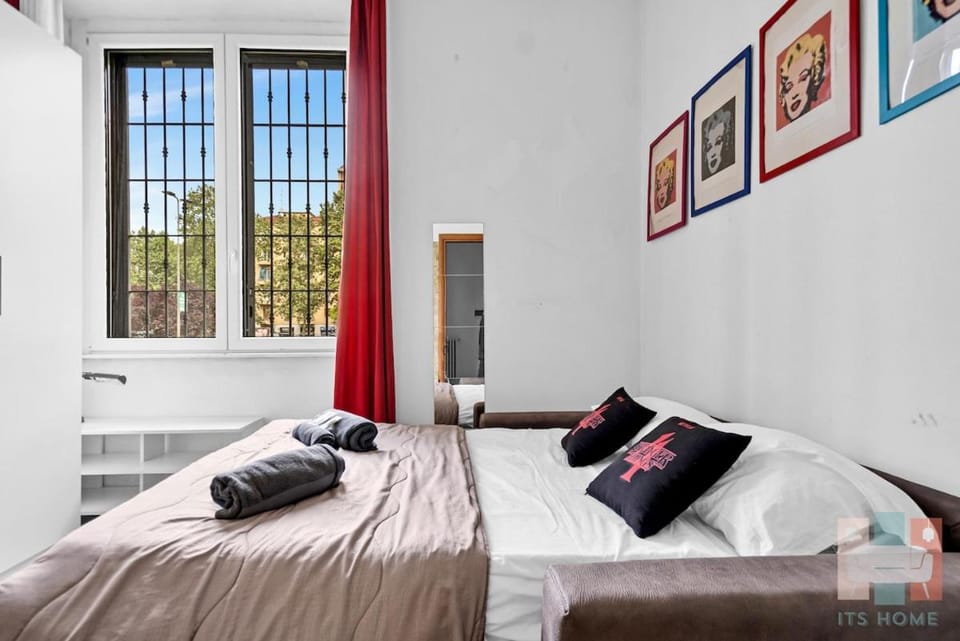 Cerm70 Prada District Spacious Suite with an Artistic Touch Apartment in Milan