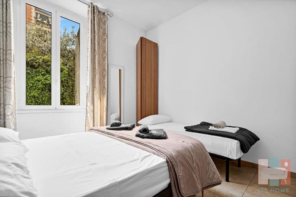 Cerm70 Prada District Spacious Suite with an Artistic Touch Apartment in Milan
