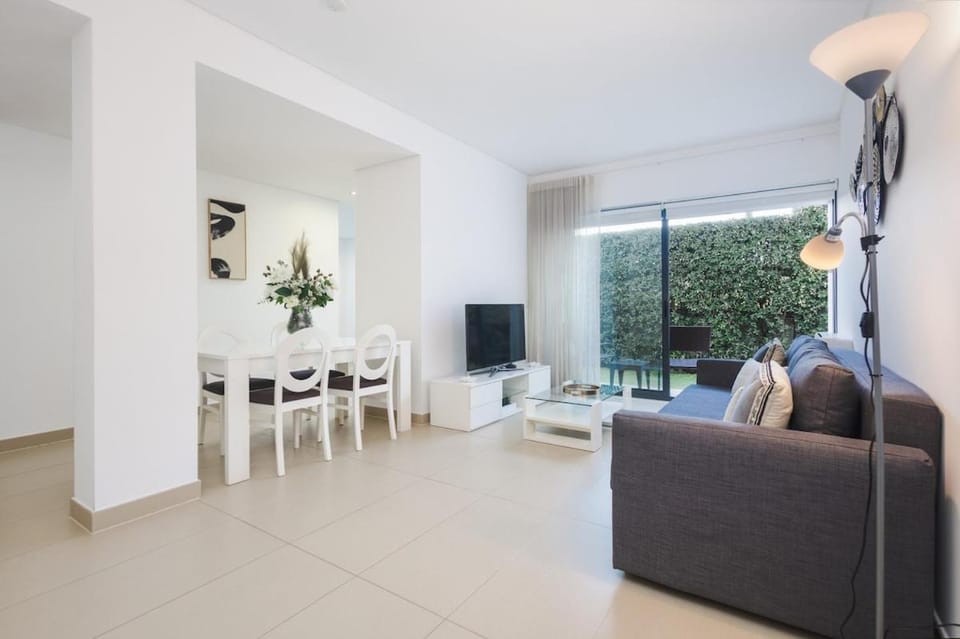 Beach & Swimming Pool - Elegance and Comfort Apartment in Quarteira