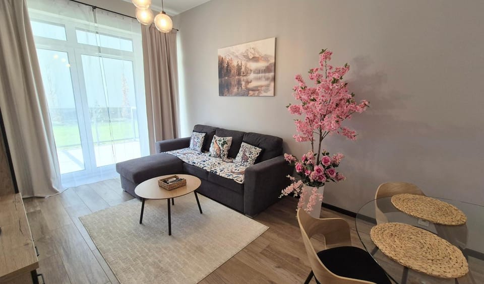 Towarowa Sakura Apartment, free parking, air-conditioning, self check-in 24h Apartment in Poznan