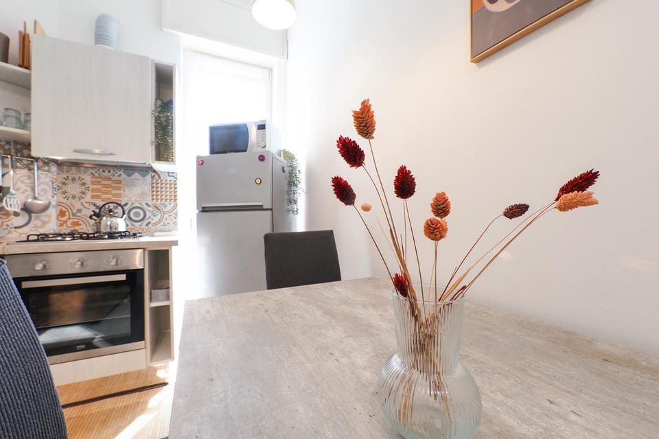 Kitchen or kitchenette, oven