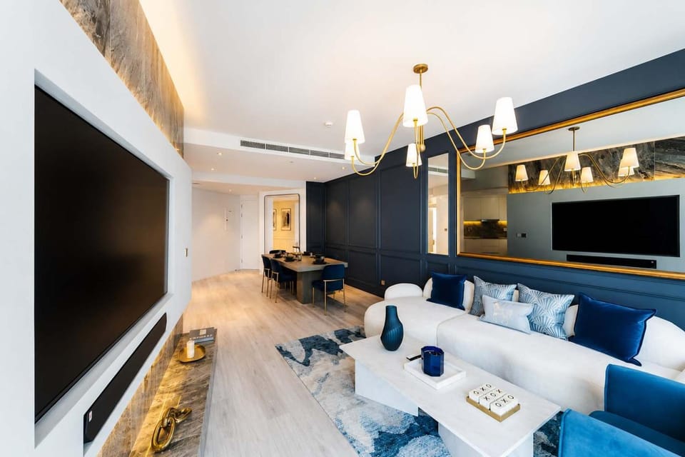 Elegant 3 Bedrooms in Damac Paramount House in Dubai