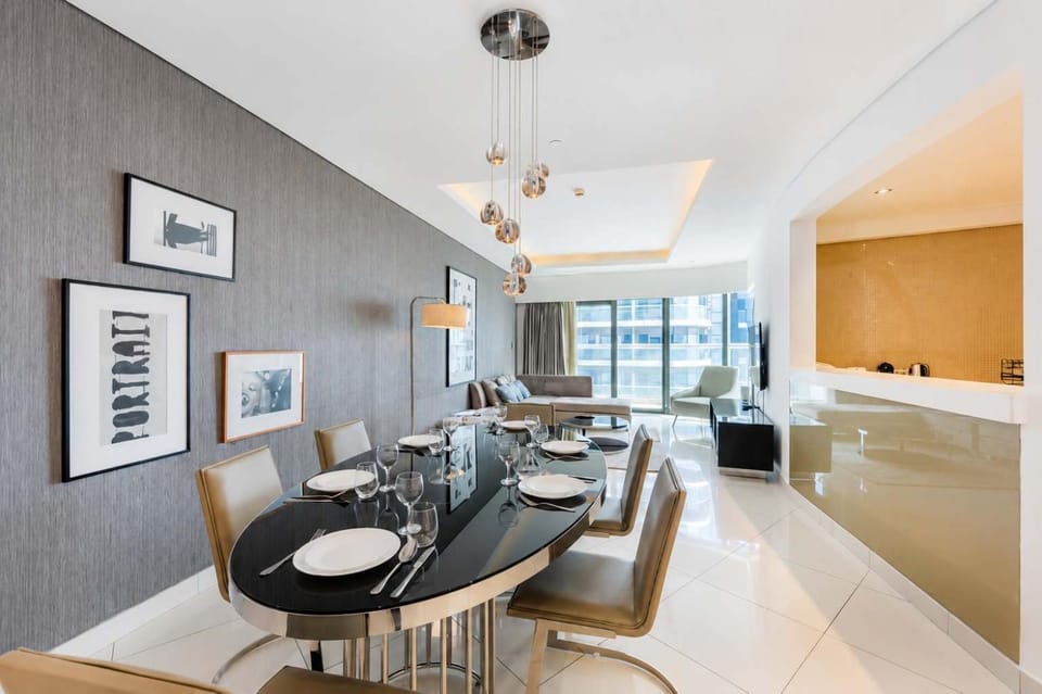 3 Bed in Damac Paramount House in Dubai