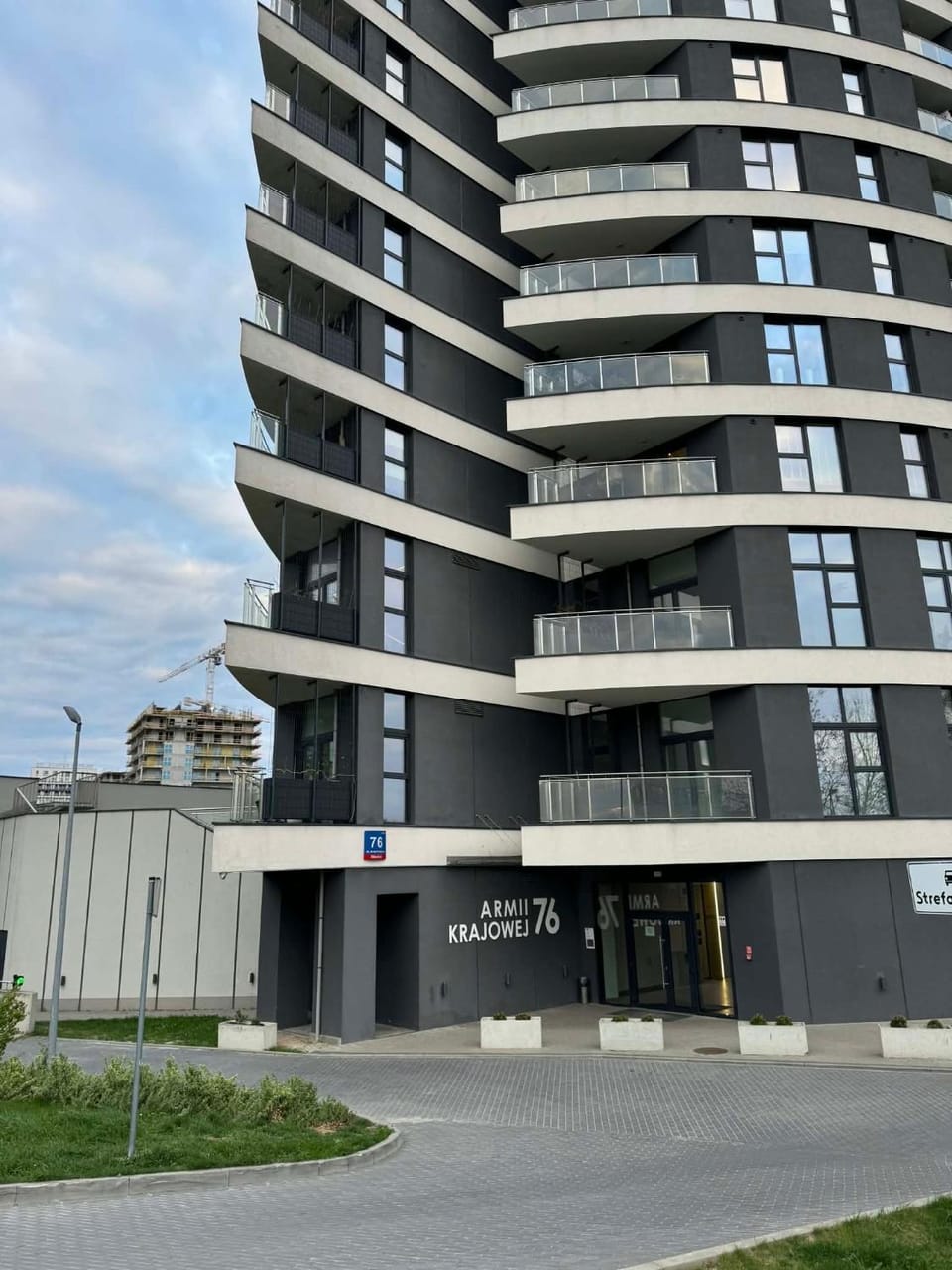 Property building, Neighbourhood, Parking
