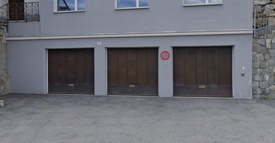 Day, Parking