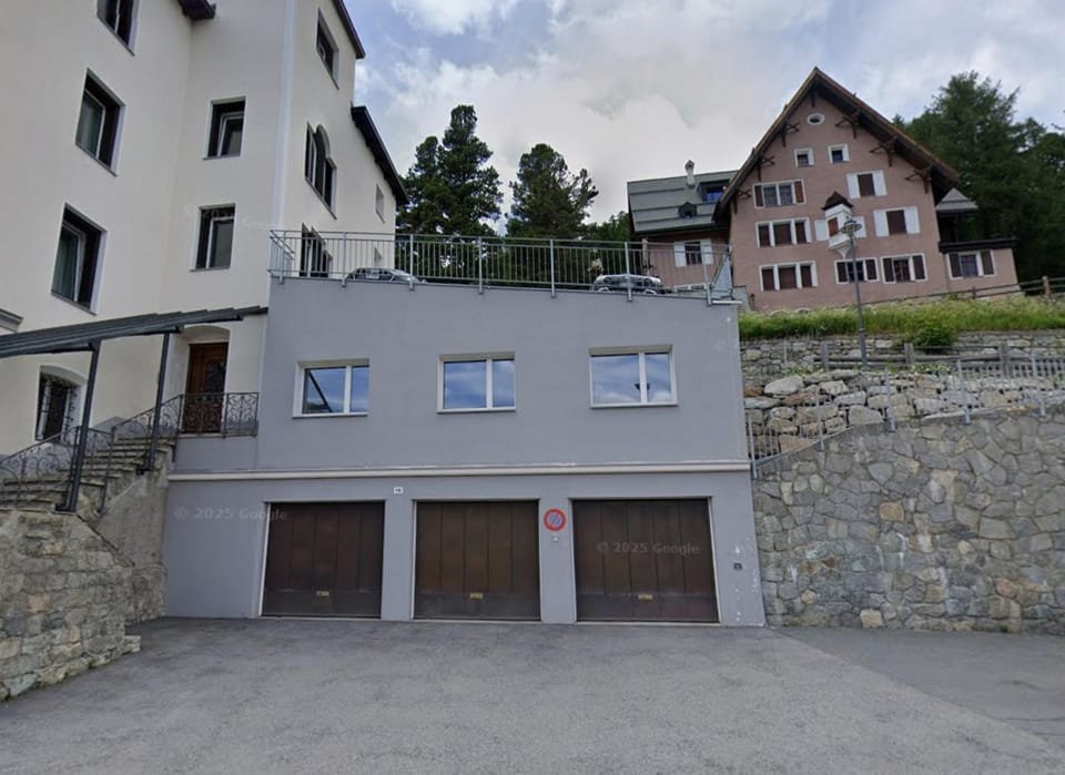 Property building, Day, Landmark view
