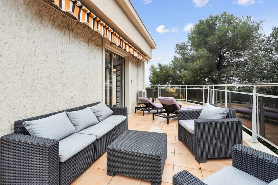 Le Baudelaire - Studio grande terrasse vue mer Apartment in Nice