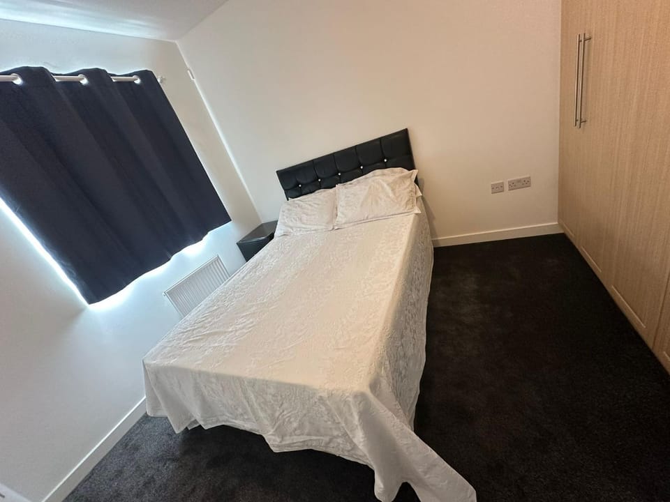 Queensbury House Vacation rental in Edgware
