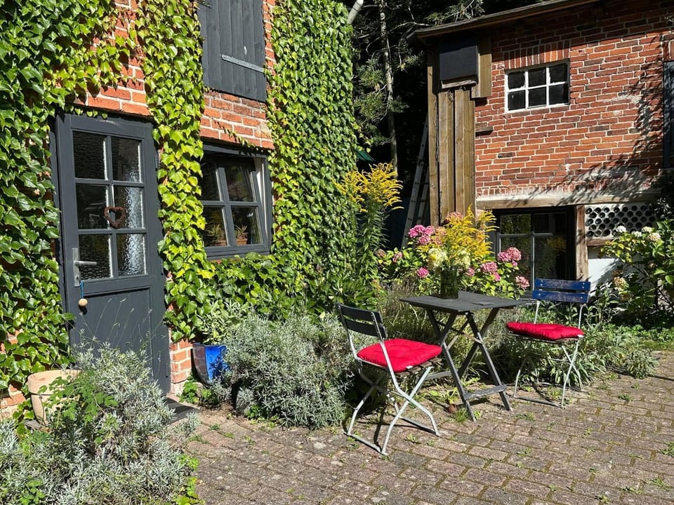 Serene Guest Room Retreat in Grmitz with Private Entrance Bed and Breakfast in Grömitz