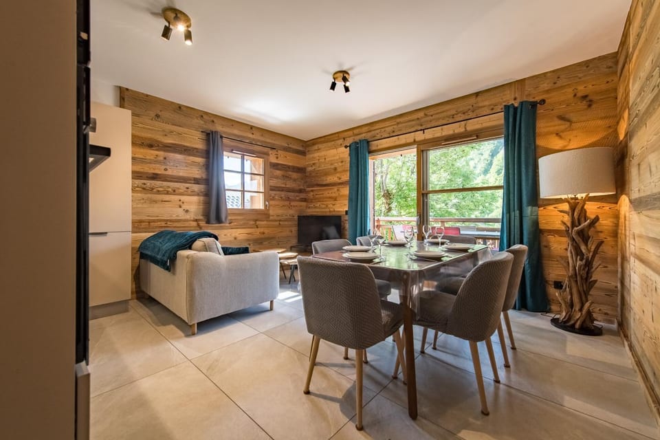 Appartement Haut de Gamme avec Balcon exposé au sud - 6 personnes - App A02 Apartment in Saint-Sorlin-d'Arves