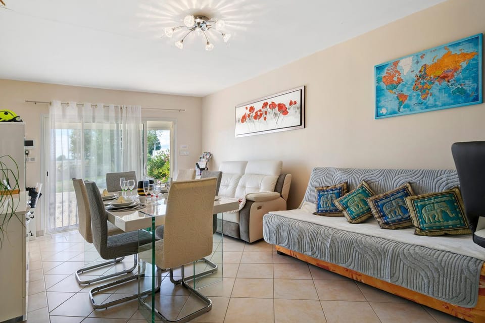 Property building, Living room