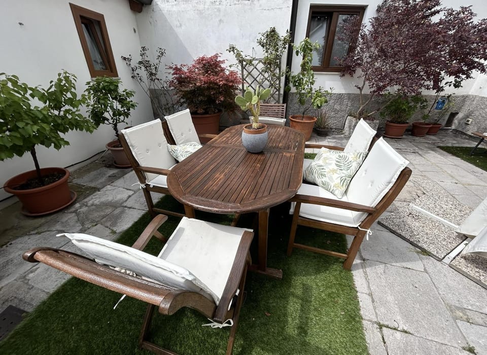 Inner courtyard view